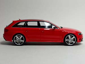 AUDI RS4 AVANT GT SPIRIT 1:18 — фото 9