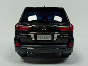 LEXUS LX 570 KYOSHO BLACK 1:18 — фото 6
