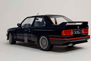 BMW M3 E30 SPORT EVO BLACK 1:18 SOLIDO — фото 2