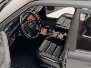 MERCEDES 500E (E500) 1990 W124 "ВОЛЧОК" 1:18 — фото 4