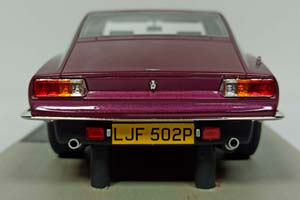 ASTON MARTIN LAGONDA SALOON 1974 RED 1:18 — фото 3