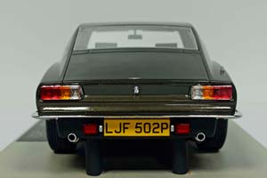 ASTON MARTIN LAGONDA 1974 OLIVE GREEN 1:18 — фото 3