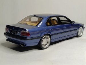 BMW ALPINA B12 6,0 E38 OTTOMOBILE 1:18 — фото 4