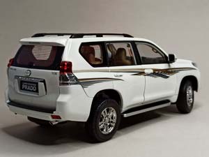 TOYOTA LAND CRUISER PRADO ДИЛЕРСКИЙ 1:18 — фото 5