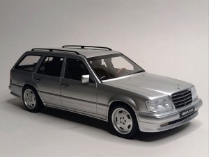 MERCEDES E36 AMG S124 (W124) 1:18 OTTOMOBILE — фото 6