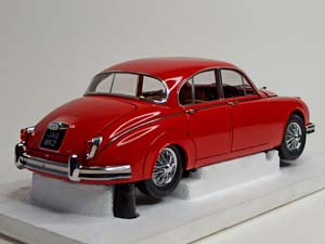JAGUAR MARK 2 RED 1:18 ICONS MODELS — фото 5