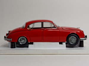 JAGUAR MARK 2 RED 1:18 ICONS MODELS — фото 9