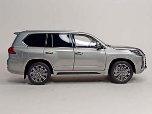 LEXUS LX 570 SONIC TITANIUM 1:18 KYOSHO — фото 6