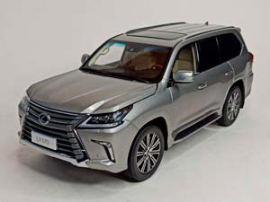 LEXUS LX 570 SONIC TITANIUM 1:18 KYOSHO