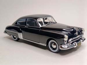 OLDSMOBILE ROCKET 88 BOS MODELS 1:18 — фото 7