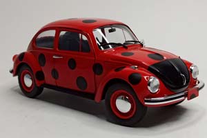 VW VOLKSWAGEN KAFER 1303 "MARIENKAFER" 1:18 SOLIDO — фото 3