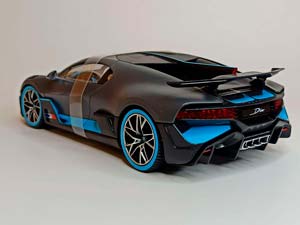 BUGATTI DIVO 1:18 BBURAGO — фото 4