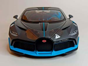 BUGATTI DIVO 1:18 BBURAGO — фото 9
