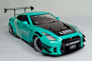 NISSAN GT-R R35 LB WALK SOLIDO 1:18 — фото 2