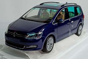 VW VOLKSWAGEN SHARAN BLUE 2010 MINICHAMPS 1:18