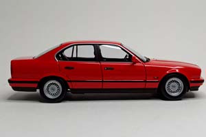 BMW 535I E34 1988 RED 1:18 MINICHAMPS — фото 5