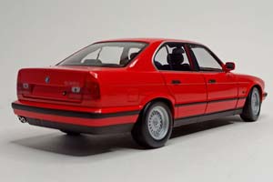 BMW 535I E34 1988 RED 1:18 MINICHAMPS — фото 7