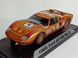 FORD GT 40 MK II #5 SHELBY COLLECTIBLES 1:18 — фото 9