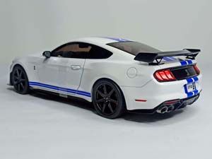 FORD MUSTANG SHELBY GT500 FAST TRACK 1:18 SOLIDO — фото 3