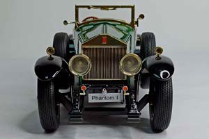 ROLLS-ROYCE PHANTOM GREEN KYOSHO 1:18 — фото 7