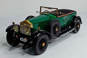 ROLLS-ROYCE PHANTOM GREEN KYOSHO 1:18 — фото 1
