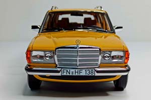 MERCEDES 200 W123 S123 T-MODEL 1982 1:18 — фото 7