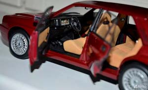 LANCIA DELTA HF INTEGRATE EDIZIONE 1:18 KYOSHO — фото 3