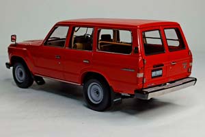 TOYOTA LAND CRUISER 60 RED KYOSHO 1:18 — фото 3