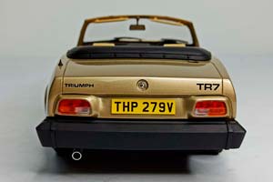 TRIUMPH TR-7 DNC GOLD BOS MODELS 1:18 — фото 4