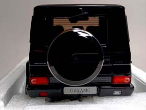 MERCEDES G63 AMG 2015 BLACK ALMOST REAL 1:18 — фото 4