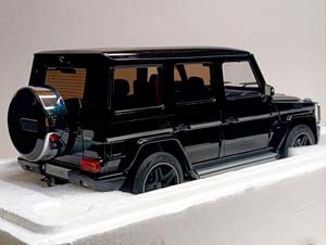 MERCEDES G63 AMG 2015 BLACK ALMOST REAL 1:18 — фото 5