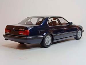 BMW 730I 1986 BLUE (E32) 1:18 MINICHAMPS — фото 5