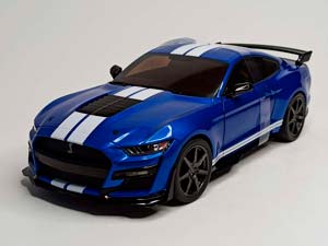 FORD MUSTANG SHELBY GT500 SOLIDO 1:18