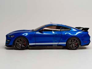 FORD MUSTANG SHELBY GT500 SOLIDO 1:18 — фото 2