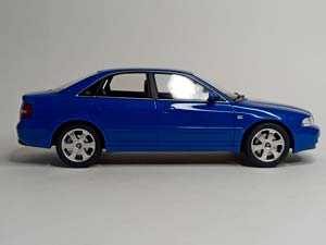AUDI S4 B5 2,7 BITURBO 1998 OTTOMOBILE 1:18 — фото 5
