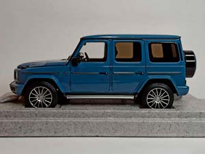 MERCEDES G CLASS AMG LINE 1:18 MINICHAMPS — фото 2