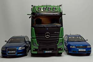 MERCEDES ACTROS GIGASPACE 4X2 2018 NZG 1:18 — фото 2