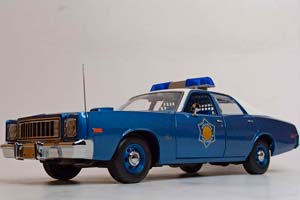 PLYMOUTH FURY ARKANSAS POLICE 1975 GREENLIGHT 1:18 — фото 8