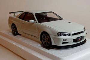 NISSAN SKYLINE GT-R (R34) V-SPEC II AUTOART 1:18 — фото 7