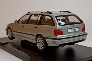 BMW 320I E36 TOURING SILVER 1:18 MCG — фото 3