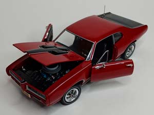 PONTIAC GTO ROYAL BOBCAT 1968 AUTOWORLD 1:18 — фото 2