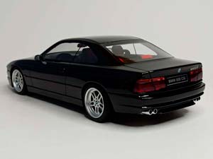 BMW 850 CSI (E31) BLACK STYLING 37" OTTOMOBILE 1:18 — фото 2