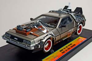 DELOREAN ИЗ ФИЛЬМА НАЗАД В БУДУЩЕЕ, 1:18 ЧАСТЬ 3