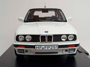 BMW 325I TOURING E30 NOREV 1:18 — фото 8