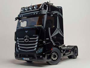 MERCEDES ACTROS GIGASPACE 4X2 NZG 1:18
