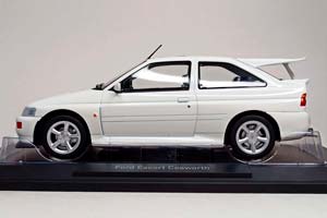 FORD ESCORT RS WHITE NOREV 1:18 — фото 2
