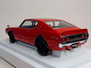 NISSAN SKYLINE 2000 GT-R (KPGC110) 1:18 AUTOART — фото 3