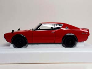 NISSAN SKYLINE 2000 GT-R (KPGC110) 1:18 AUTOART — фото 4