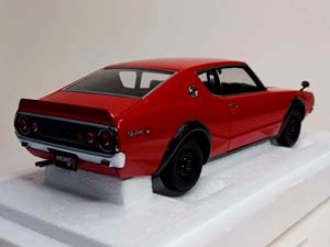 NISSAN SKYLINE 2000 GT-R (KPGC110) 1:18 AUTOART — фото 6