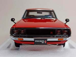 NISSAN SKYLINE 2000 GT-R (KPGC110) 1:18 AUTOART — фото 2